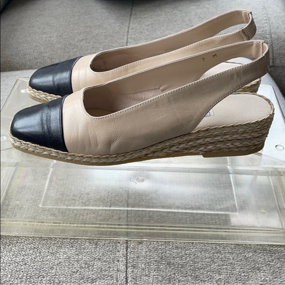 Cap Toe Andre Assous Beige & Black Espadrilles - Picture 1 of 4